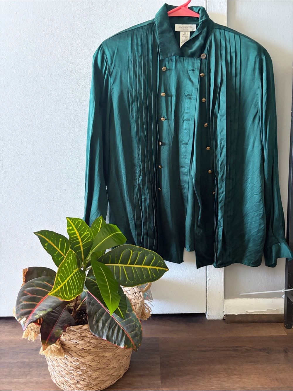 Jones New York Emerald Green Silk Pintuck Blouse